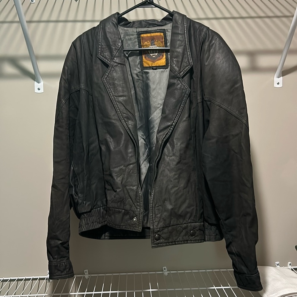 IOU vintage leather collection black women’s jacket. XL.